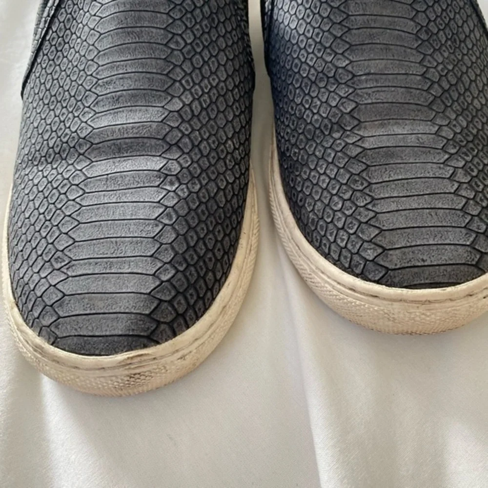Women’s J/Slides Slip-on Sneaker Size 6 1/2‎ EUC
